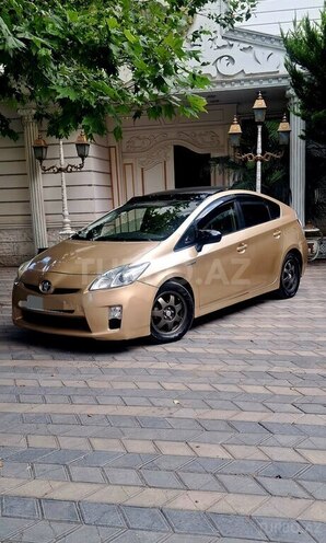 Toyota Prius-1