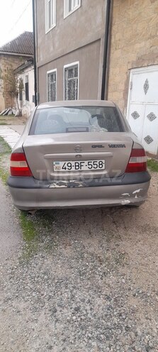 Opel Vectra-7
