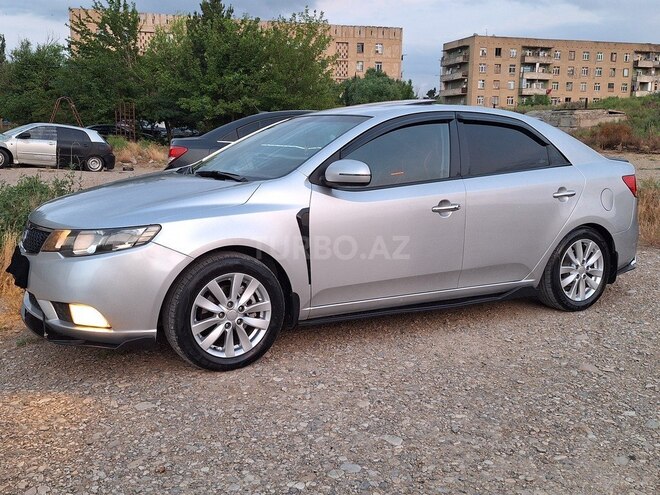 Kia Cerato-4