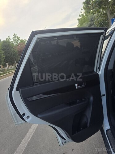 Kia Sorento-8