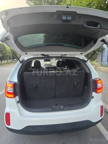 Kia Sorento-16