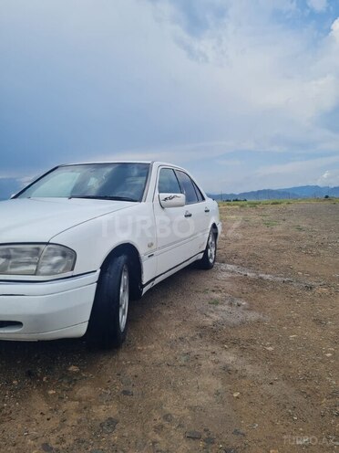 Mercedes C 220-13
