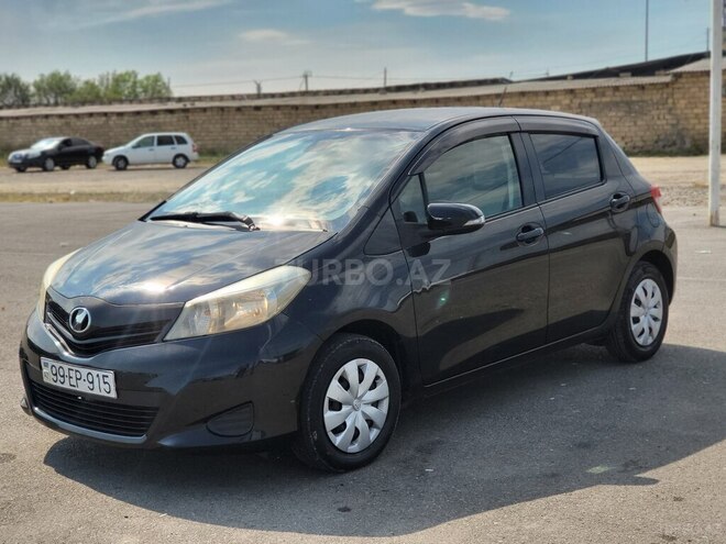 Toyota Vitz-1