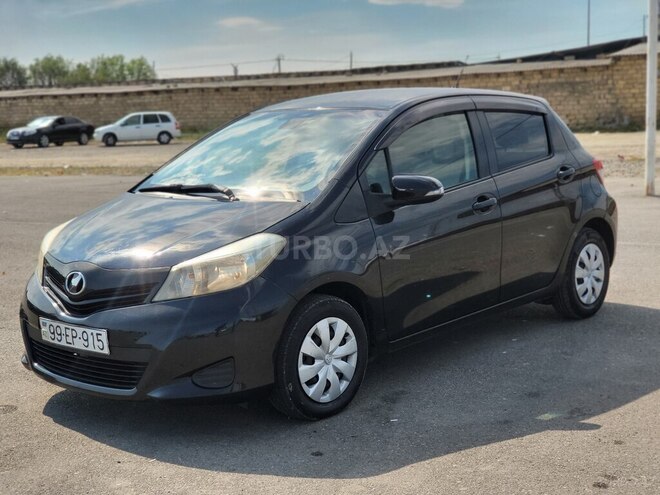 Toyota Vitz-3