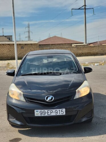 Toyota Vitz-4