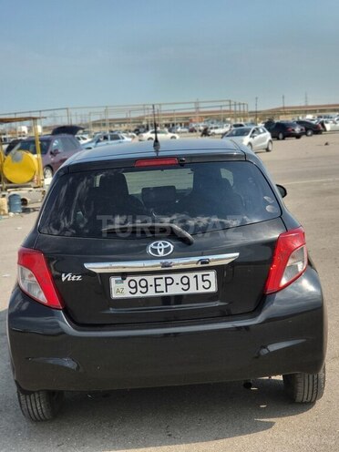 Toyota Vitz-5