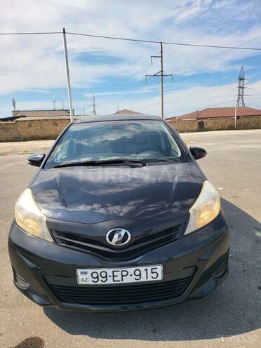 Toyota Vitz-9