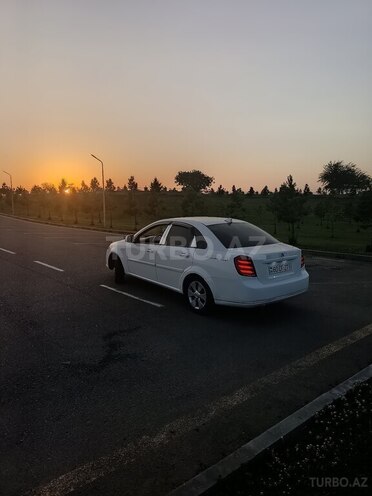 Daewoo Gentra-2
