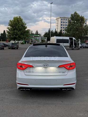 Hyundai Sonata-11