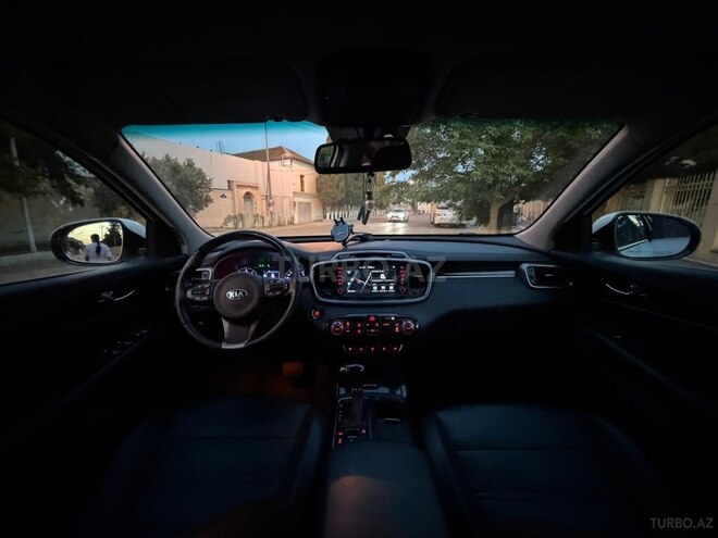 Kia Sorento-7