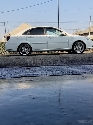 Daewoo Gentra-12