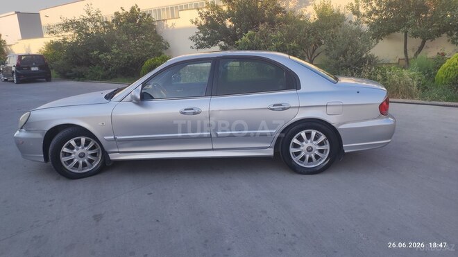Hyundai Sonata-3