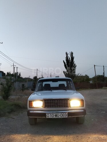 LADA (VAZ) 2107-1