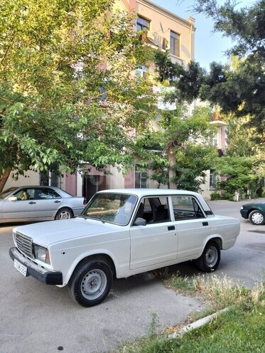 LADA (VAZ) 2107-5