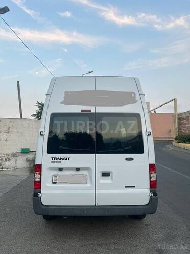 Ford Transit-2