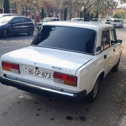 LADA (VAZ) 2107-4