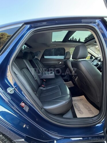 Hyundai Sonata-20