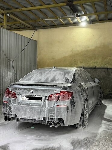 BMW 528-5