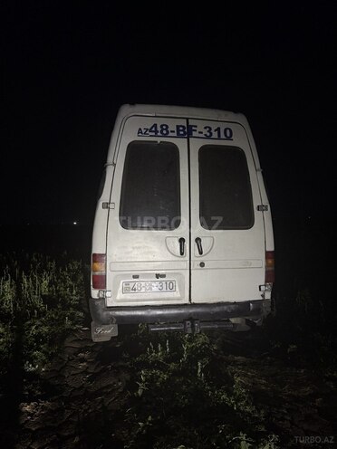 Ford Transit-2
