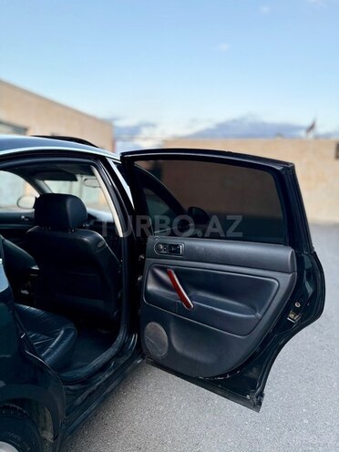 Volkswagen Passat-12