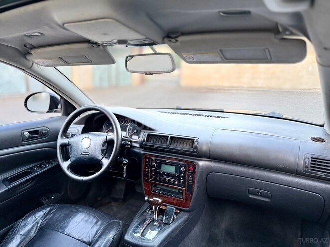 Volkswagen Passat-11