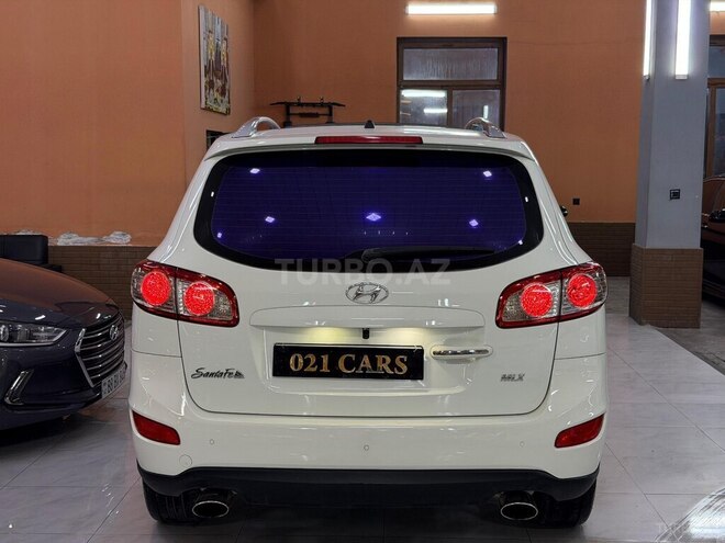 Hyundai Santa Fe-3