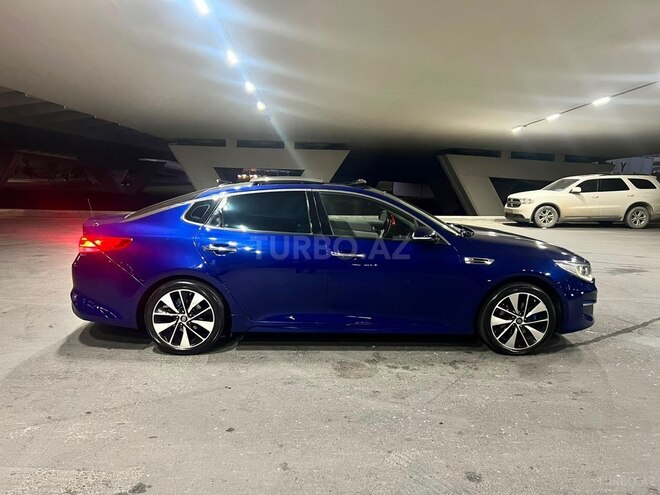 Kia Optima-4