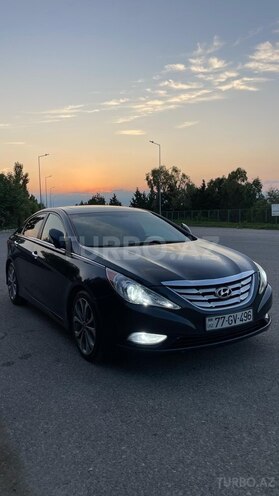 Hyundai Sonata-1