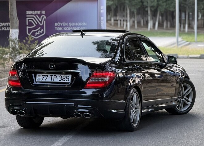 Mercedes C 250-11