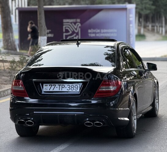 Mercedes C 250-9