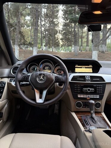 Mercedes C 250-16