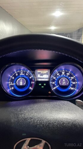 Hyundai Sonata-17