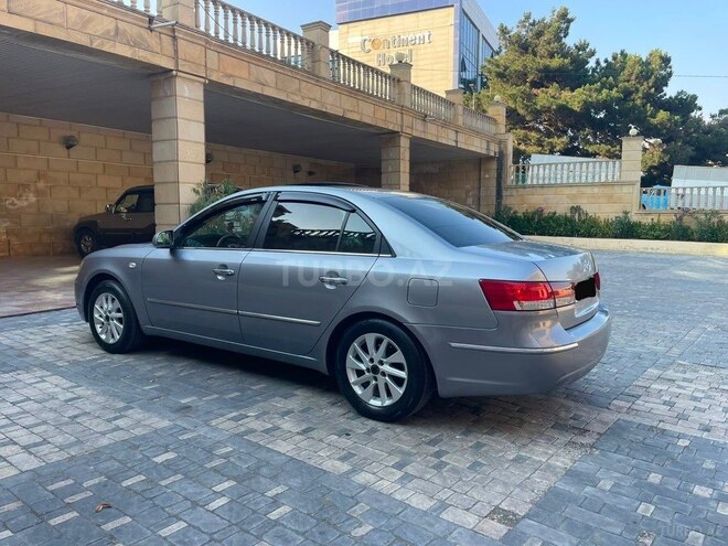 Hyundai Sonata-4