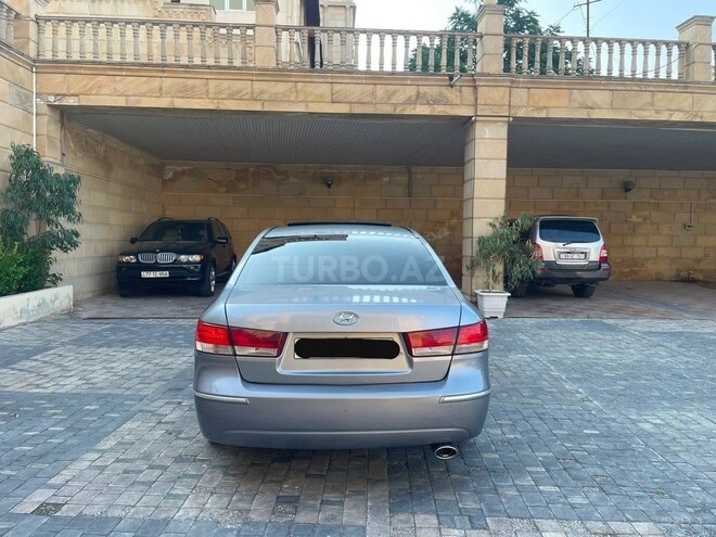 Hyundai Sonata-2