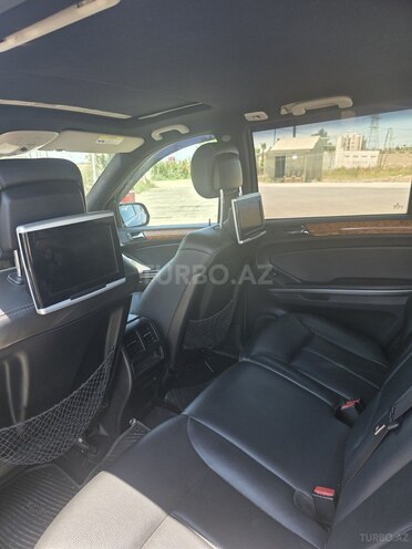 Mercedes GL 450 4MATIC-7