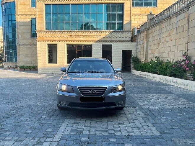 Hyundai Sonata-1
