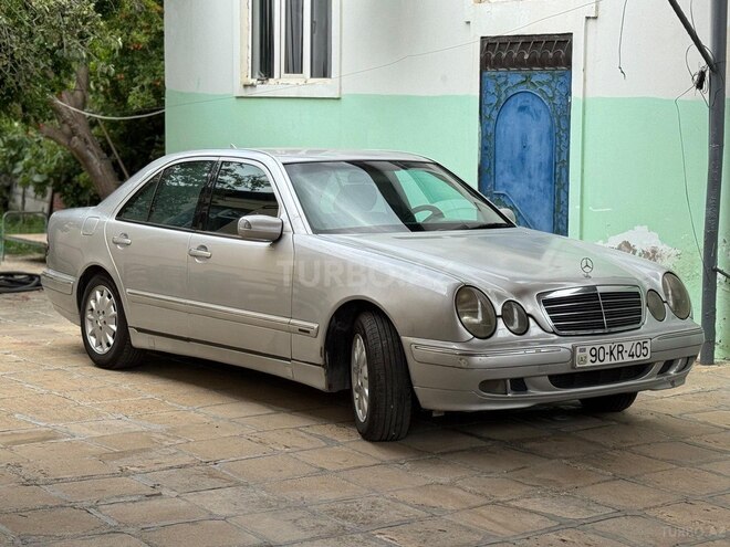 Mercedes E 220-18