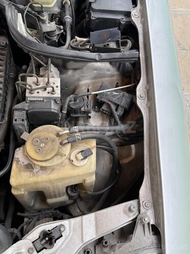 Mercedes E 220-14