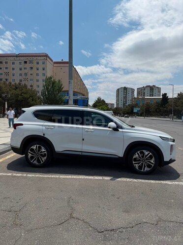 Hyundai Santa Fe-4