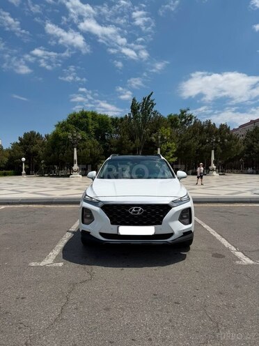 Hyundai Santa Fe-1