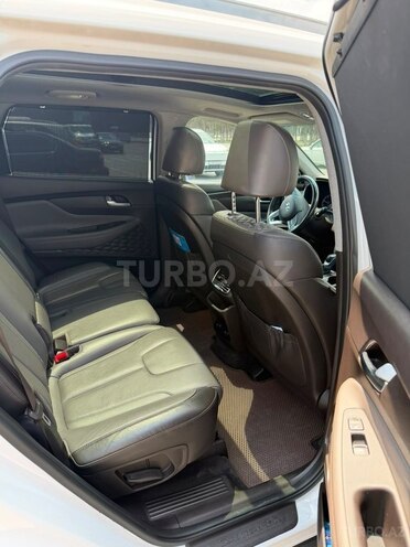 Hyundai Santa Fe-9