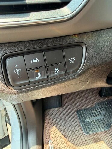 Hyundai Santa Fe-10
