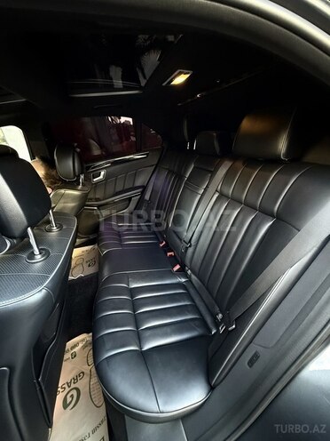 Mercedes E 400-17