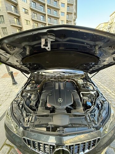 Mercedes E 400-8