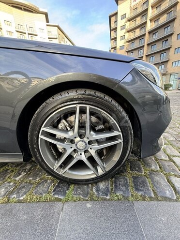 Mercedes E 400-7