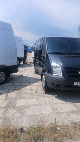 Ford Transit-7