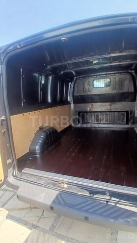 Ford Transit-10