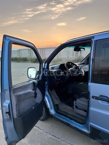 Mercedes Vito 110 D-13