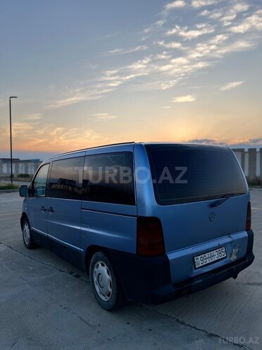 Mercedes Vito 110 D-12