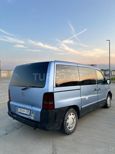 Mercedes Vito 110 D-11